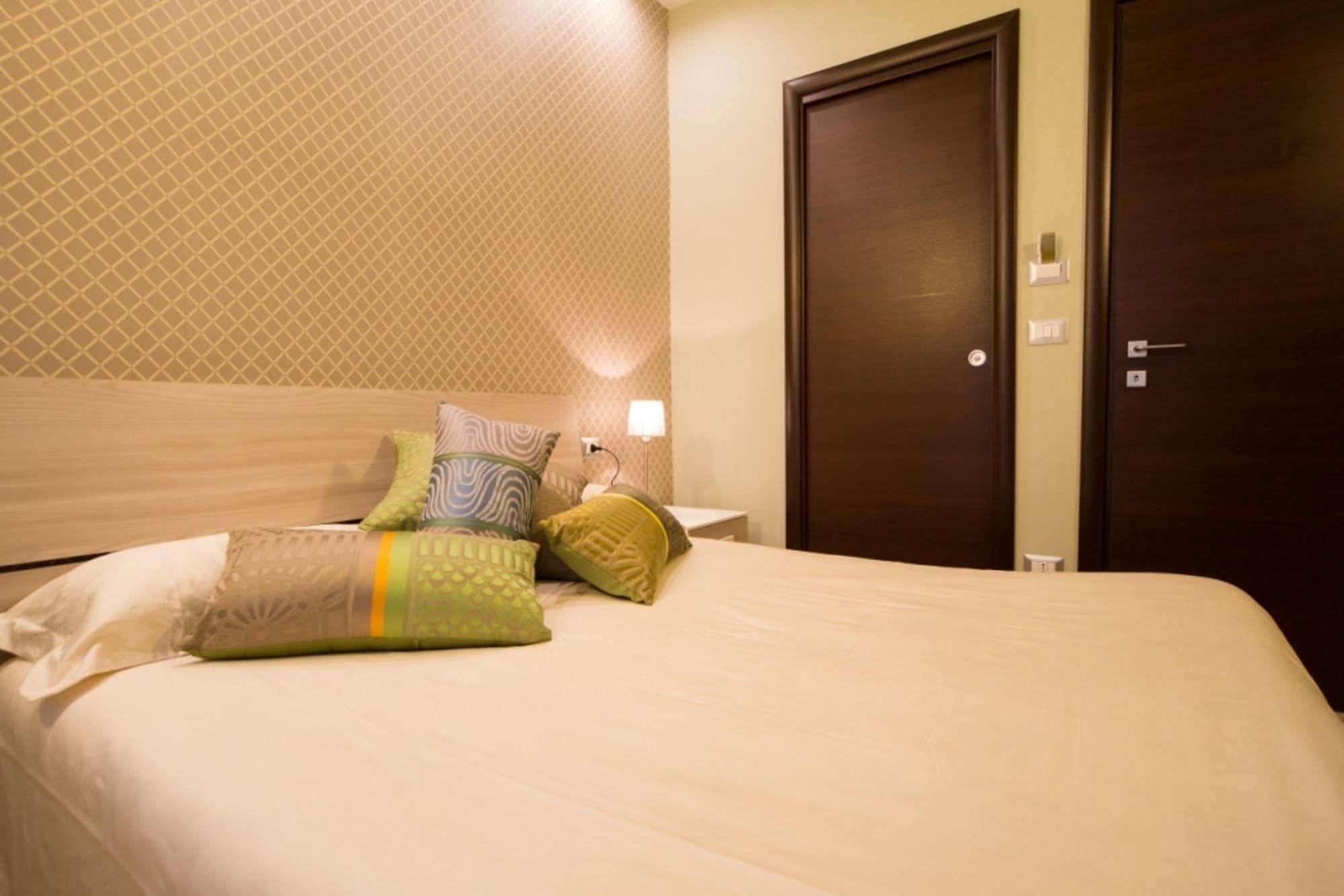 Mikale Rooms Řím Exteriér fotografie
